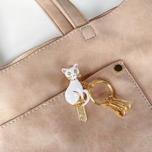 画像をギャラリービューアに読み込む, バッグキークリップ おすわりネコちゃん