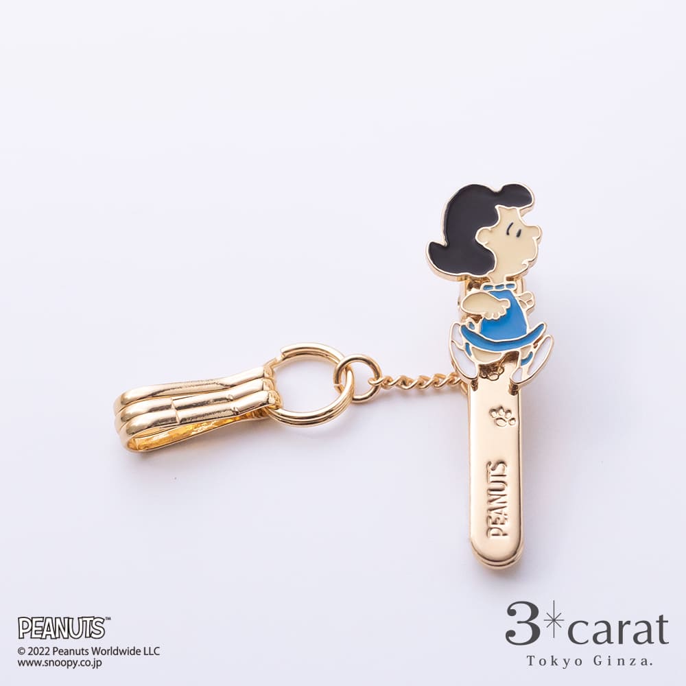 【新品】COACH x PEANUTS ルーシー キーホルダー 公式】コーチアウトレット | 【COACH X PEANUTS】ルーシー バッグ チャーム